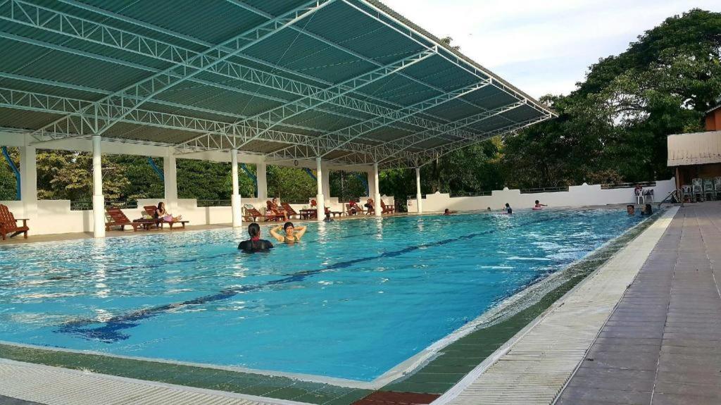 The Pine Resort Pathum Thani Eksteriør billede