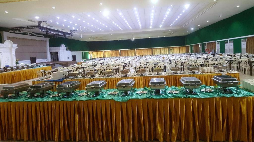 The Pine Resort Pathum Thani Eksteriør billede