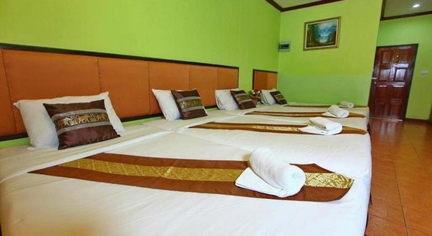 The Pine Resort Pathum Thani Eksteriør billede