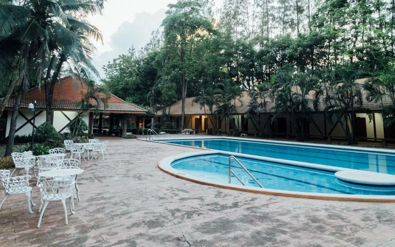 The Pine Resort Pathum Thani Eksteriør billede